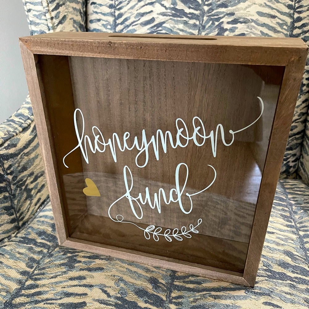 Honeymoon fund wooden card/money box